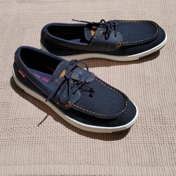 Levi's casual slip on loafer - Picture 8 of 8